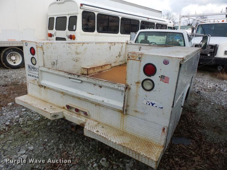 image for item DA5840 2001 Chevrolet Silverado 3500 utility truck