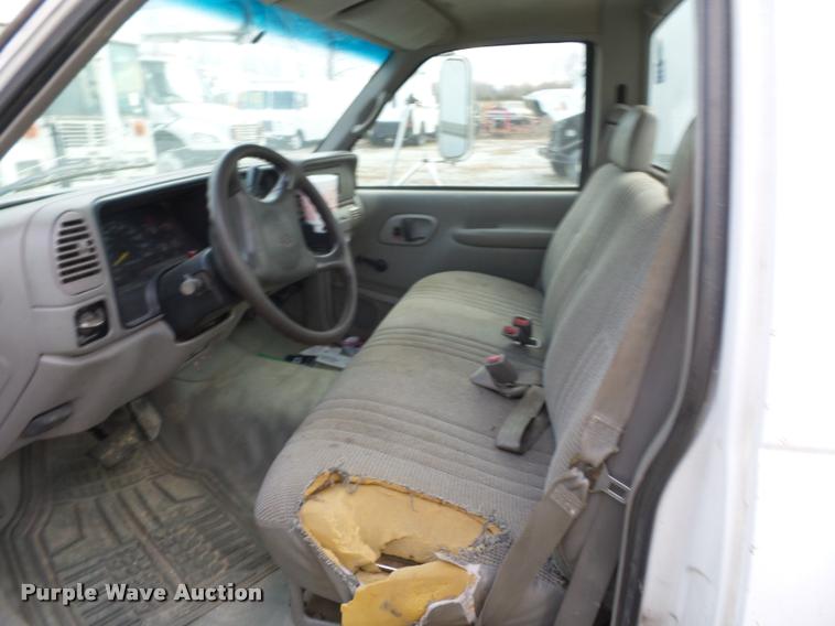 image for item DA5840 2001 Chevrolet Silverado 3500 utility truck