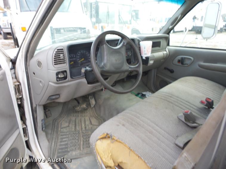 image for item DA5840 2001 Chevrolet Silverado 3500 utility truck