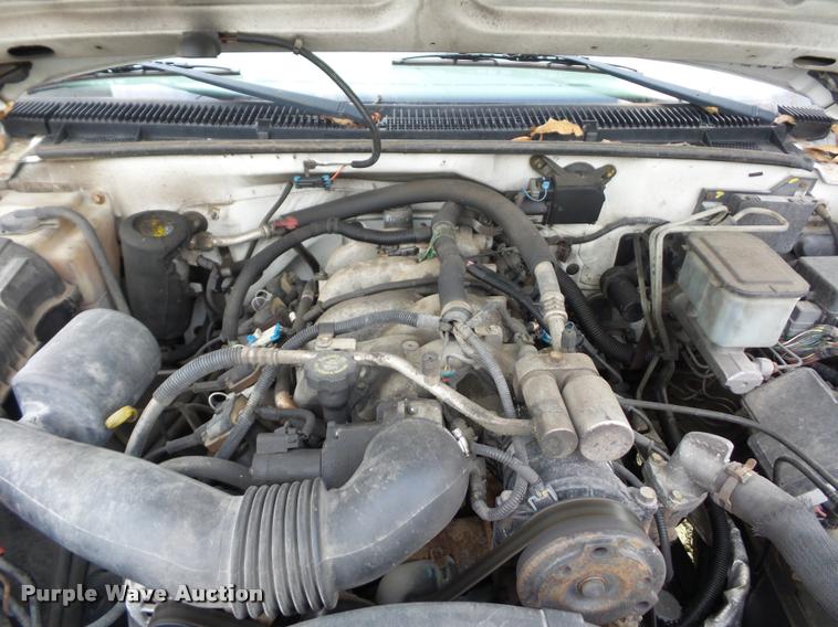 image for item DA5840 2001 Chevrolet Silverado 3500 utility truck