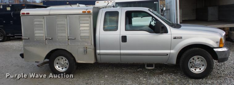 image for item DA5842 1999 Ford F250 Super Duty SuperCab utility truck