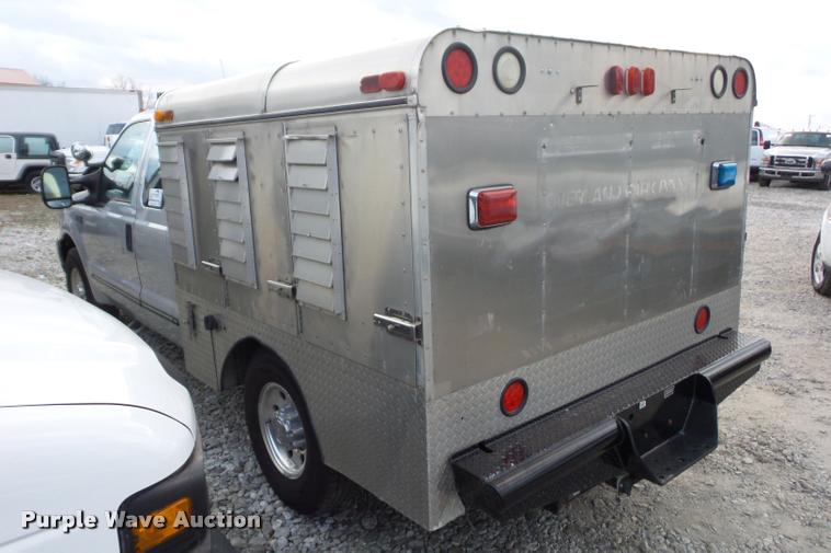 image for item DA5842 1999 Ford F250 Super Duty SuperCab utility truck