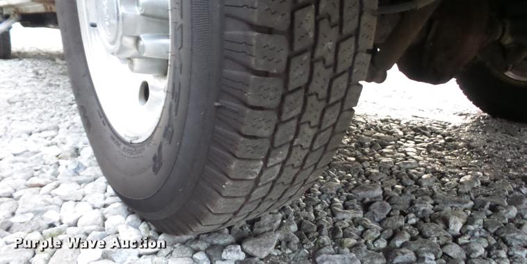 image for item DA5842 1999 Ford F250 Super Duty SuperCab utility truck