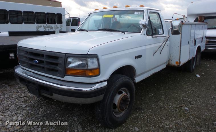 image for item DA5844 1997 Ford F450 Super Duty utility truck