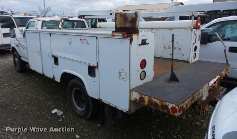 image for item DA5844 1997 Ford F450 Super Duty utility truck