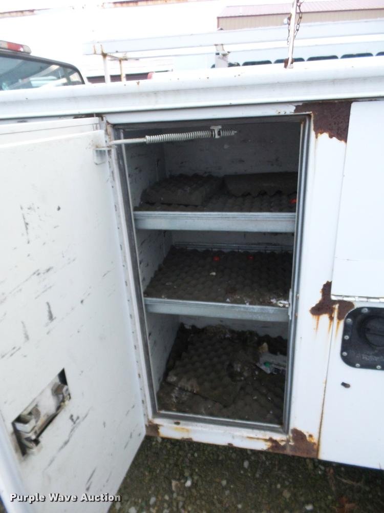 image for item DA5844 1997 Ford F450 Super Duty utility truck