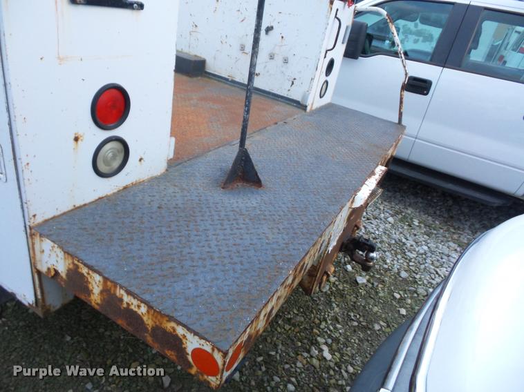 image for item DA5844 1997 Ford F450 Super Duty utility truck