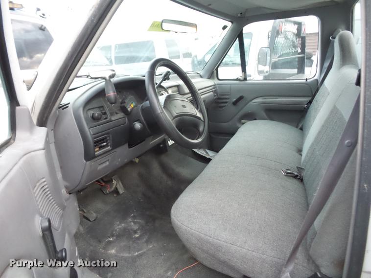 image for item DA5844 1997 Ford F450 Super Duty utility truck