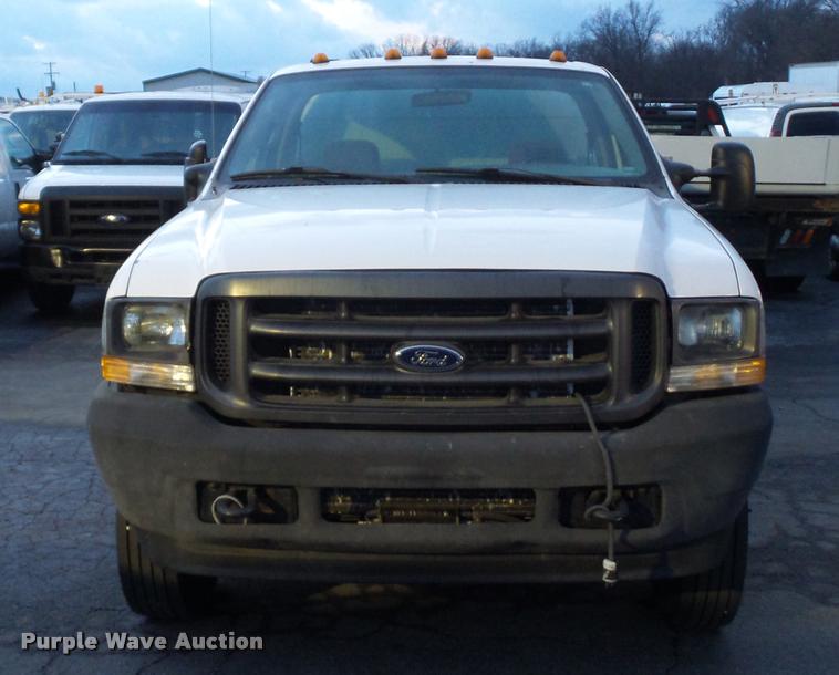 image for item DA5845 2002 Ford F550 utility truck