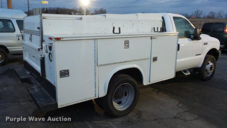 image for item DA5845 2002 Ford F550 utility truck