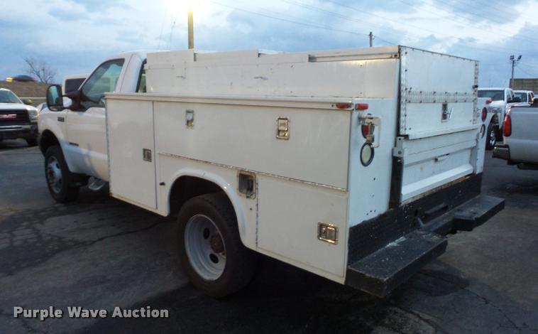 image for item DA5845 2002 Ford F550 utility truck