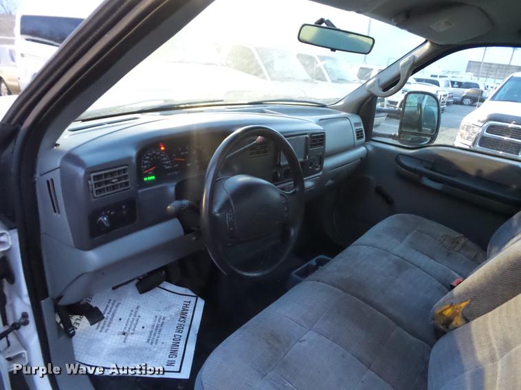 image for item DA5845 2002 Ford F550 utility truck