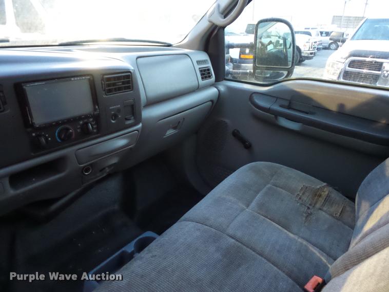 image for item DA5845 2002 Ford F550 utility truck