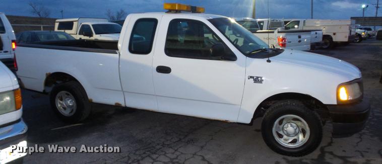 image for item DA5849 2001 Ford F150 SuperCab pickup truck