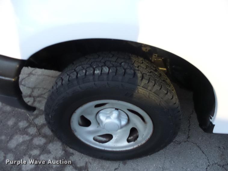 image for item DA5849 2001 Ford F150 SuperCab pickup truck