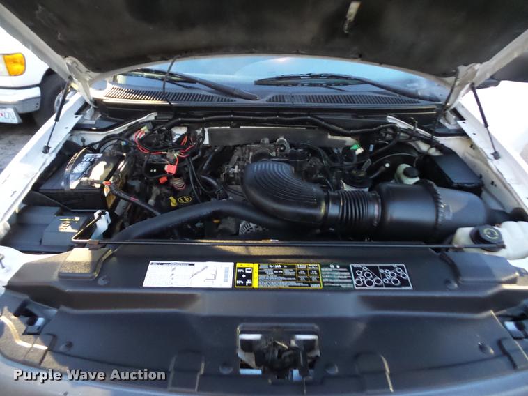 image for item DA5849 2001 Ford F150 SuperCab pickup truck