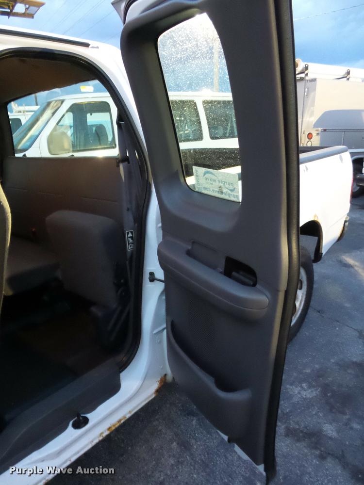 image for item DA5849 2001 Ford F150 SuperCab pickup truck