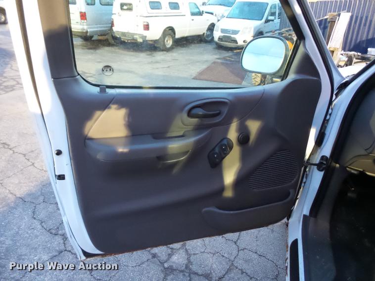 image for item DA5849 2001 Ford F150 SuperCab pickup truck