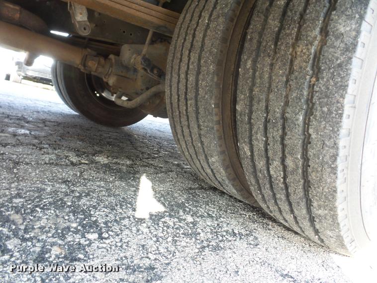 image for item DA5856 1999 Ford Winnebago Brave RV