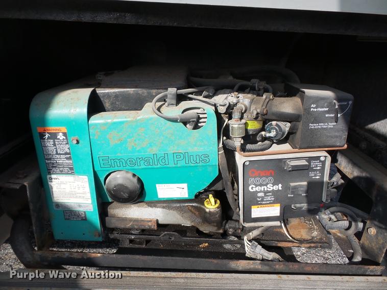 image for item DA5856 1999 Ford Winnebago Brave RV