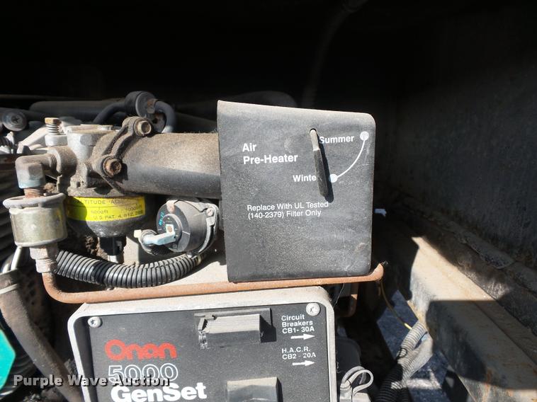 image for item DA5856 1999 Ford Winnebago Brave RV