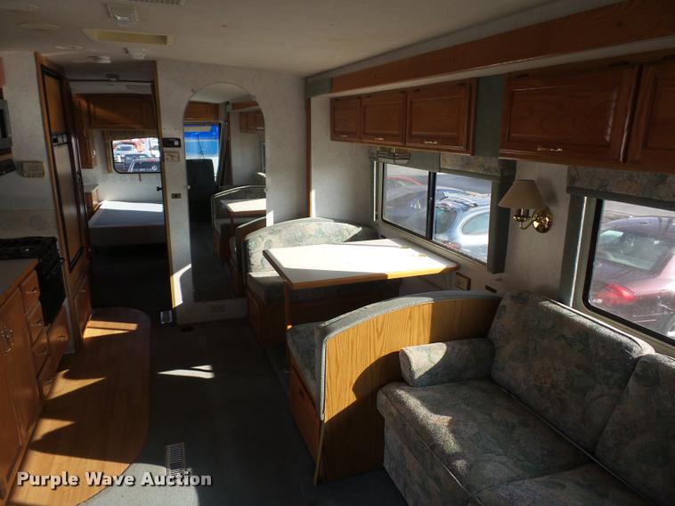 image for item DA5856 1999 Ford Winnebago Brave RV