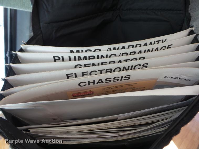 image for item DA5856 1999 Ford Winnebago Brave RV