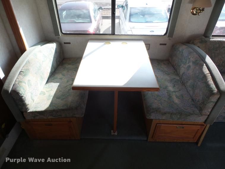 image for item DA5856 1999 Ford Winnebago Brave RV