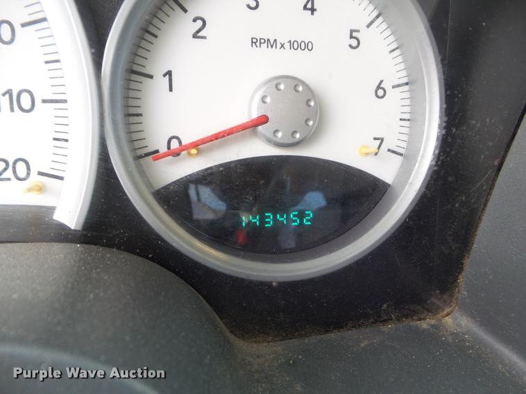 image for item DA7504 2007 Dodge Dakota Quad Cab pickup truck