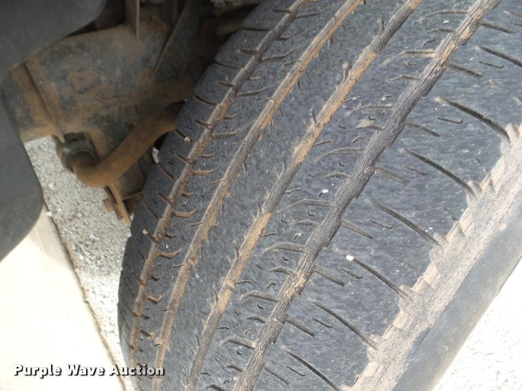 image for item DA7504 2007 Dodge Dakota Quad Cab pickup truck