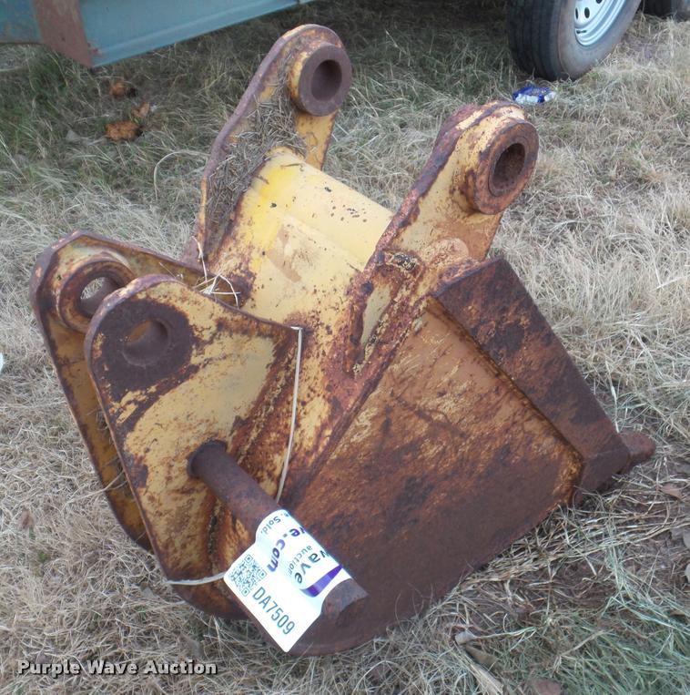 image for item DA7509 Case backhoe bucket