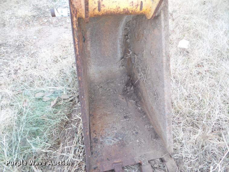 image for item DA7509 Case backhoe bucket
