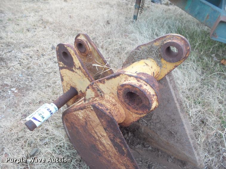 image for item DA7509 Case backhoe bucket