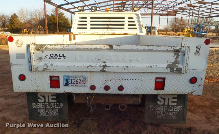 image for item DA7510 1999 Ford F450 Super Duty utility truck