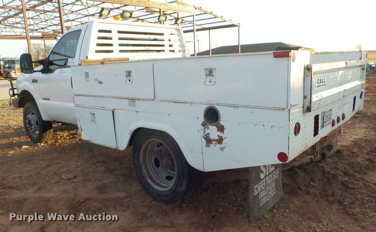 image for item DA7510 1999 Ford F450 Super Duty utility truck