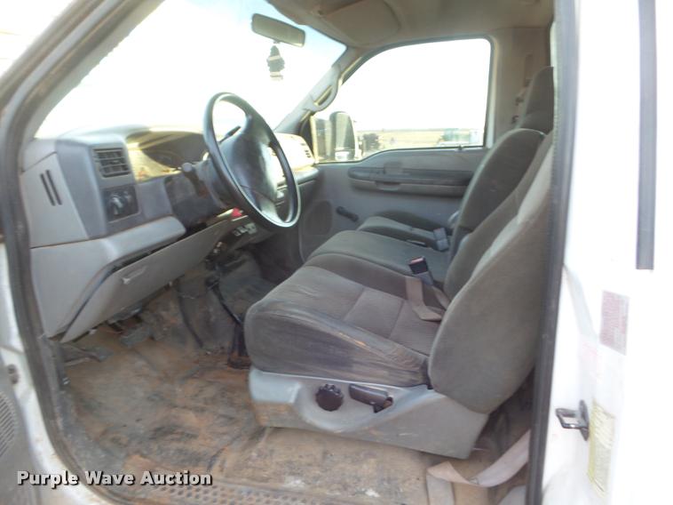 image for item DA7510 1999 Ford F450 Super Duty utility truck