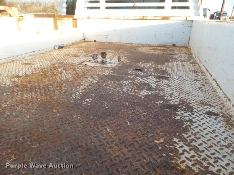 image for item DA7510 1999 Ford F450 Super Duty utility truck