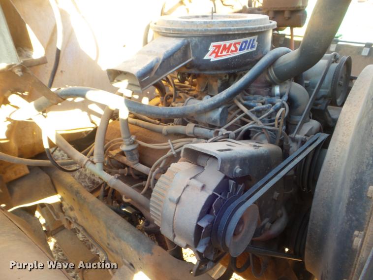 image for item DA7511 1982 International 1724 dump truck