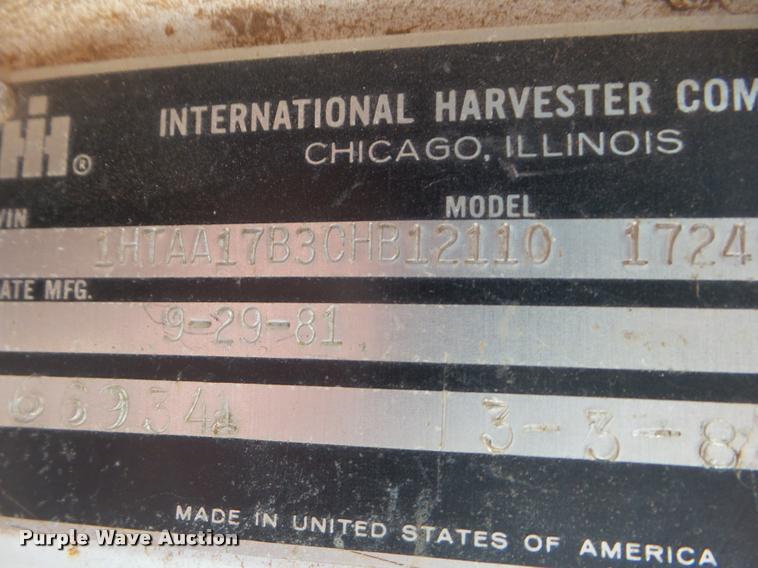 image for item DA7511 1982 International 1724 dump truck