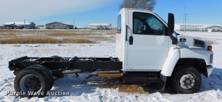 image for item DB1820 2009 Chevrolet C4500 truck cab and chassis