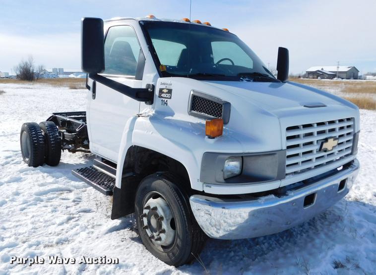 image for item DB1820 2009 Chevrolet C4500 truck cab and chassis
