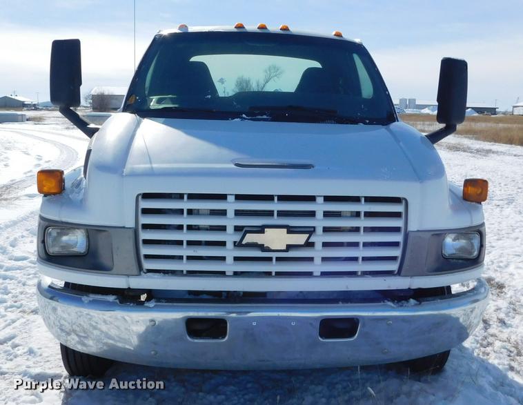 image for item DB1820 2009 Chevrolet C4500 truck cab and chassis