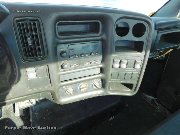 image for item DB1820 2009 Chevrolet C4500 truck cab and chassis