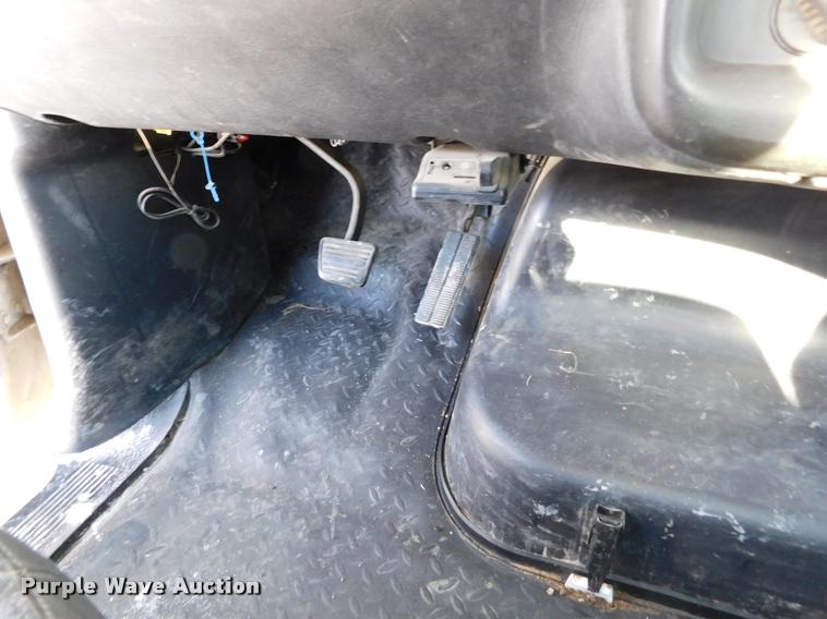 image for item DB1820 2009 Chevrolet C4500 truck cab and chassis