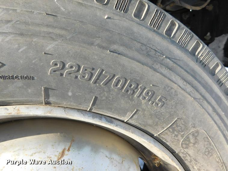 image for item DB1820 2009 Chevrolet C4500 truck cab and chassis