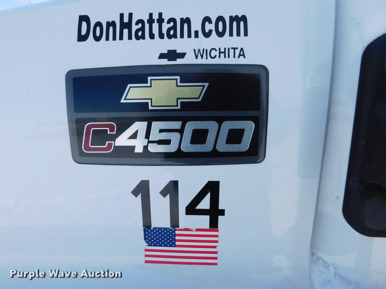 image for item DB1820 2009 Chevrolet C4500 truck cab and chassis