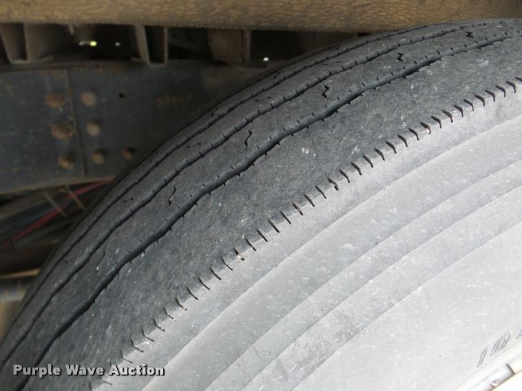 image for item DB2283 1994 Blue Bird TC2000 bus