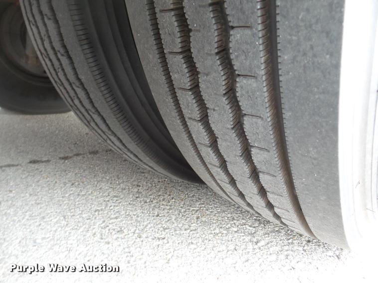 image for item DB2283 1994 Blue Bird TC2000 bus