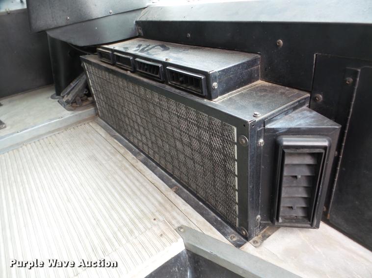 image for item DB2284 1998 Thomas Built Saf-T-Liner MVP ER bus