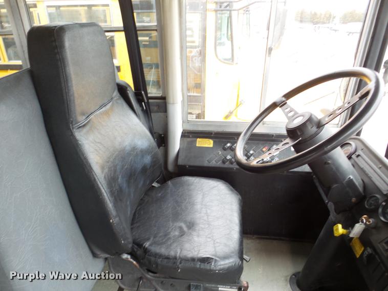 image for item DB2284 1998 Thomas Built Saf-T-Liner MVP ER bus